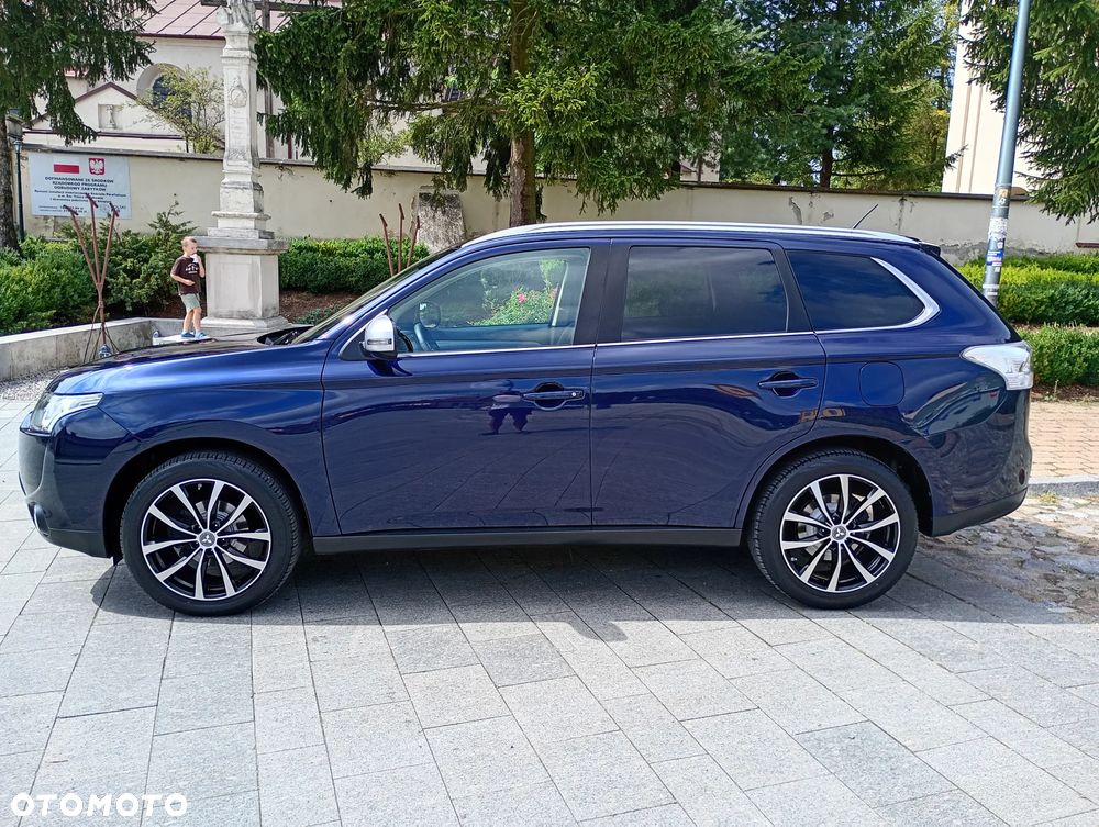 Mitsubishi Outlander 2.0 2WD Inform - 16