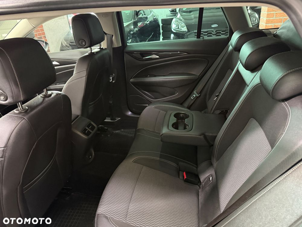 Opel Insignia 2.0 Dynamic - 16
