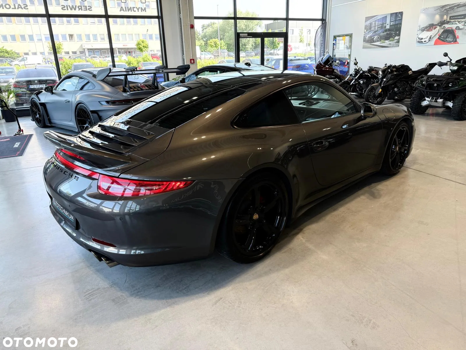 Porsche 911 Carrera 4S PDK - 3
