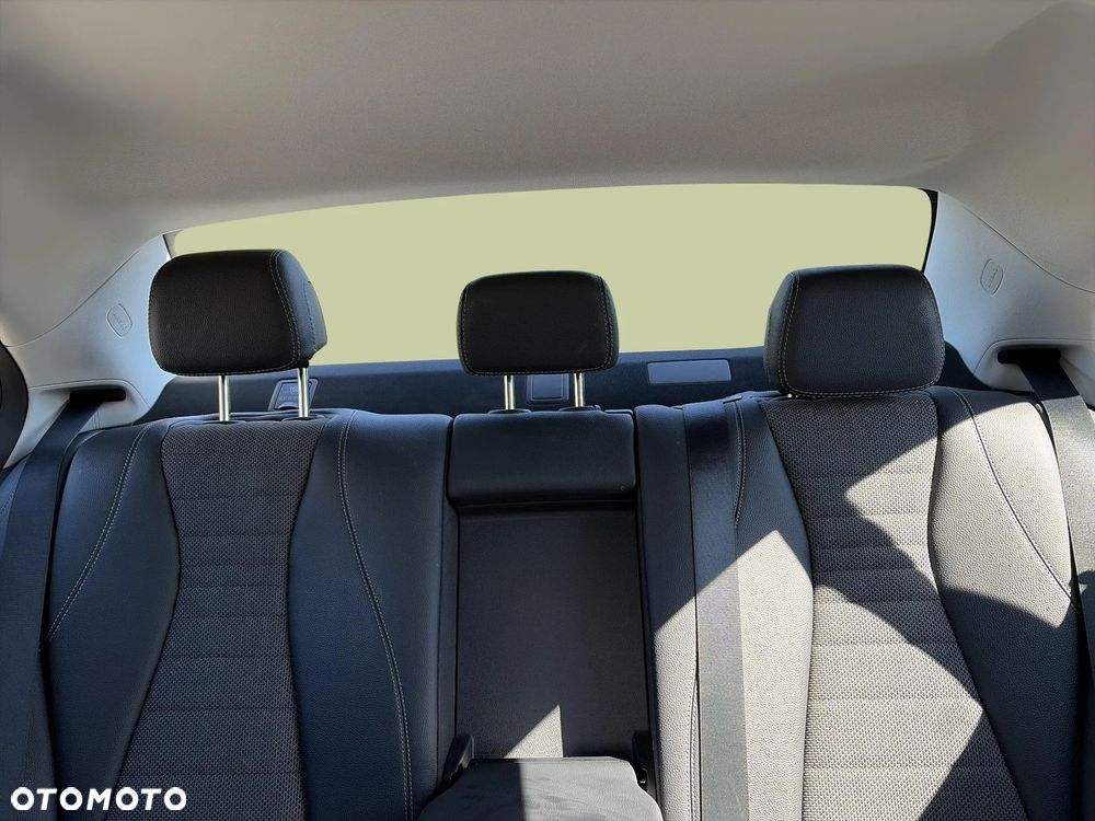 Mercedes-Benz Klasa E 200 d Avantgarde - 14