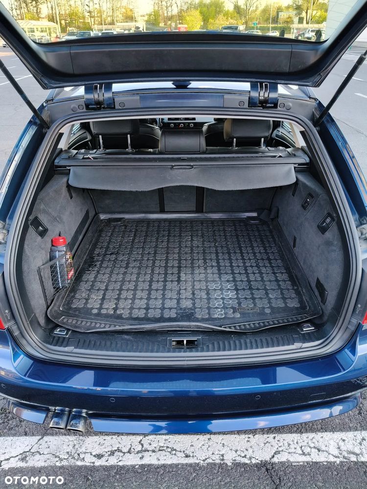 BMW Seria 5 525d - 17