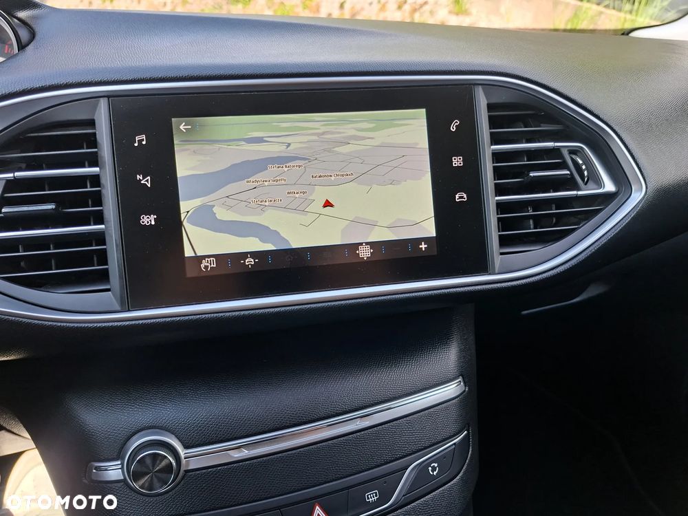 Peugeot 308 BlueHDi FAP 130 EAT8 Stop & Start Allure - 16