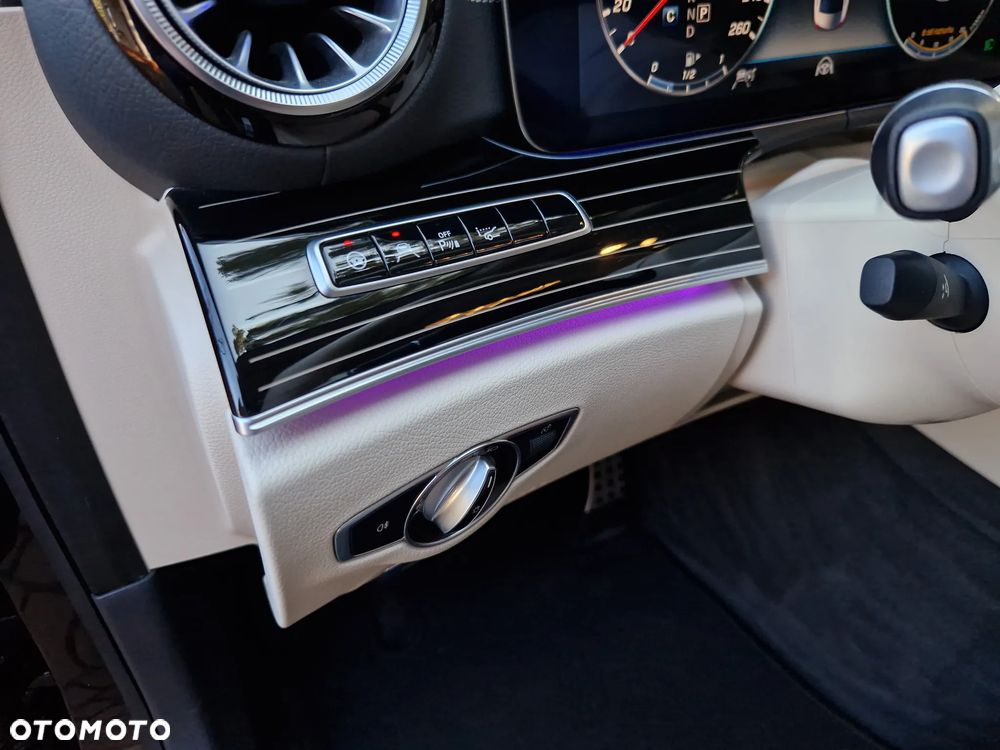 Mercedes-Benz CLS - 19