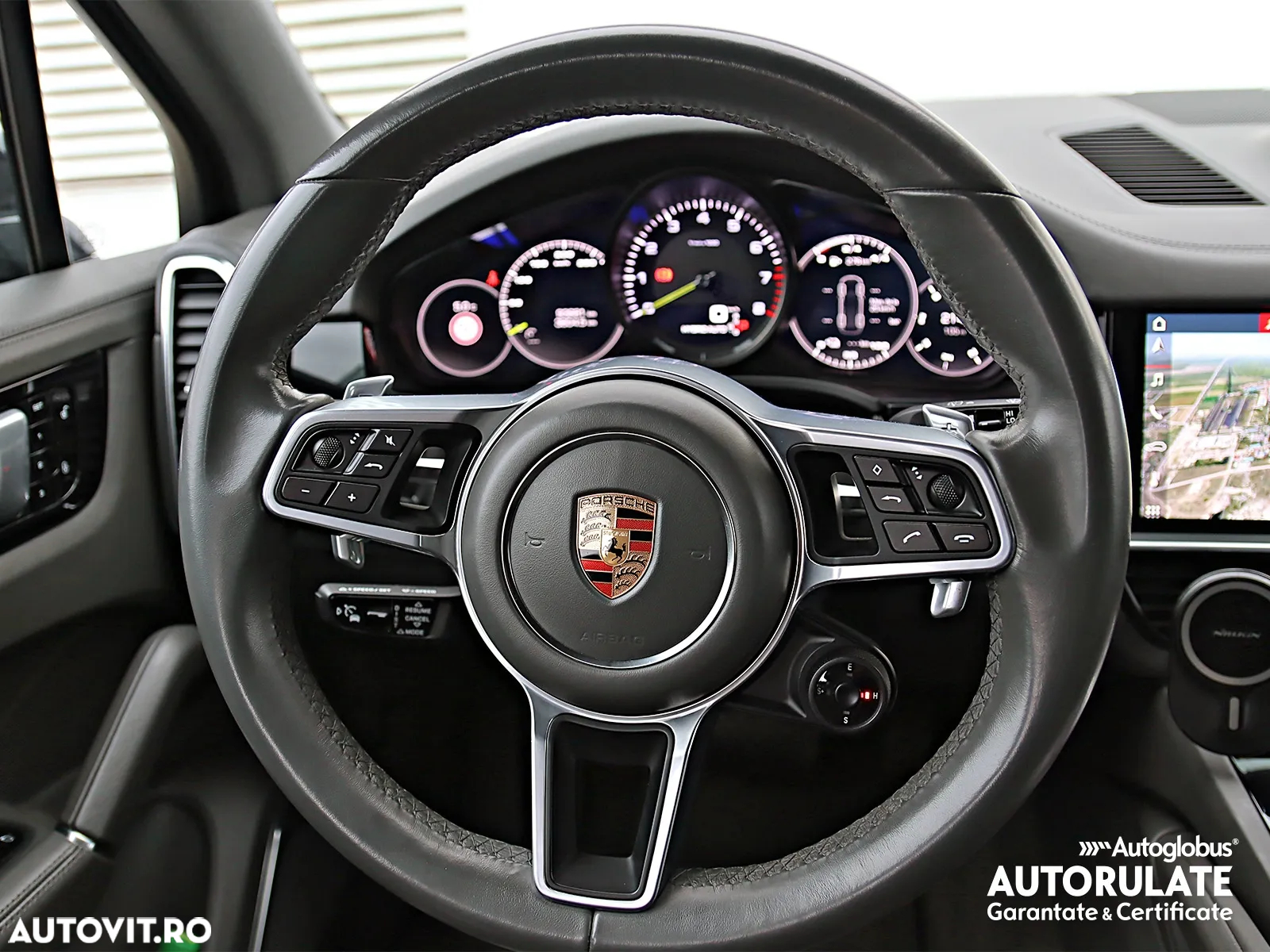 Porsche Cayenne Hybrid 3.0 L S E - 16