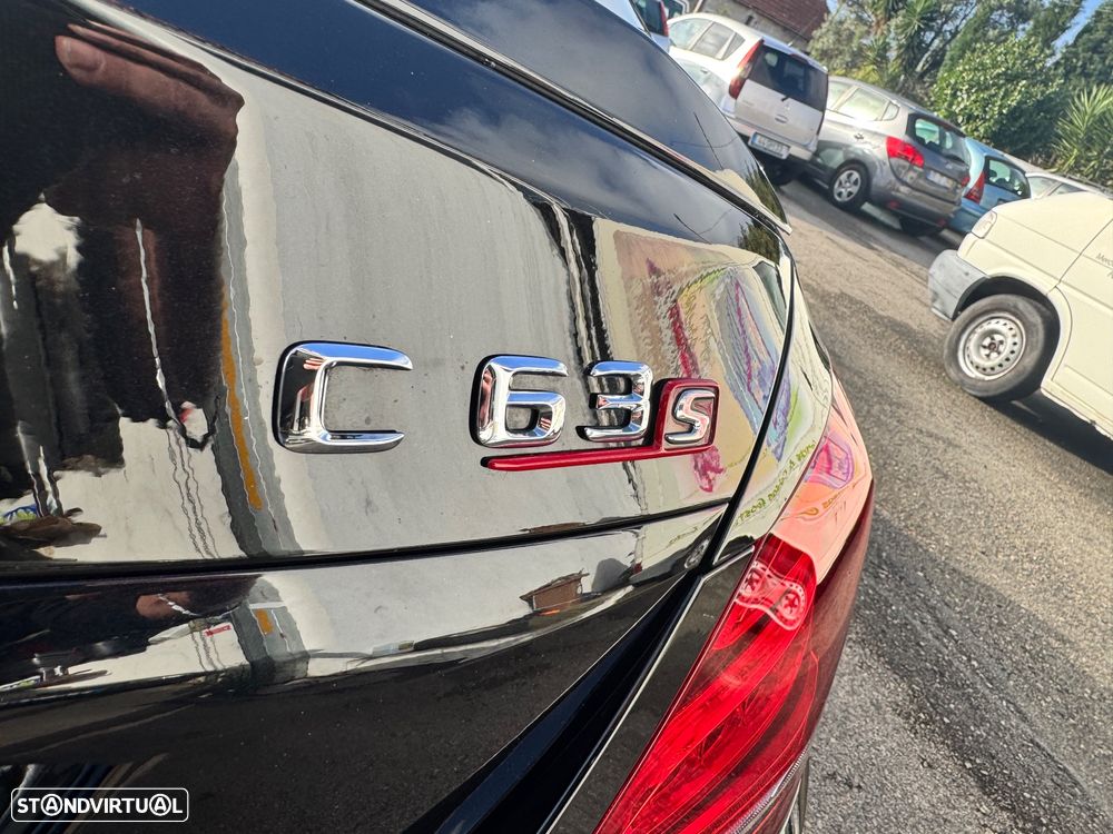 Mercedes-Benz C 63 AMG S - 12