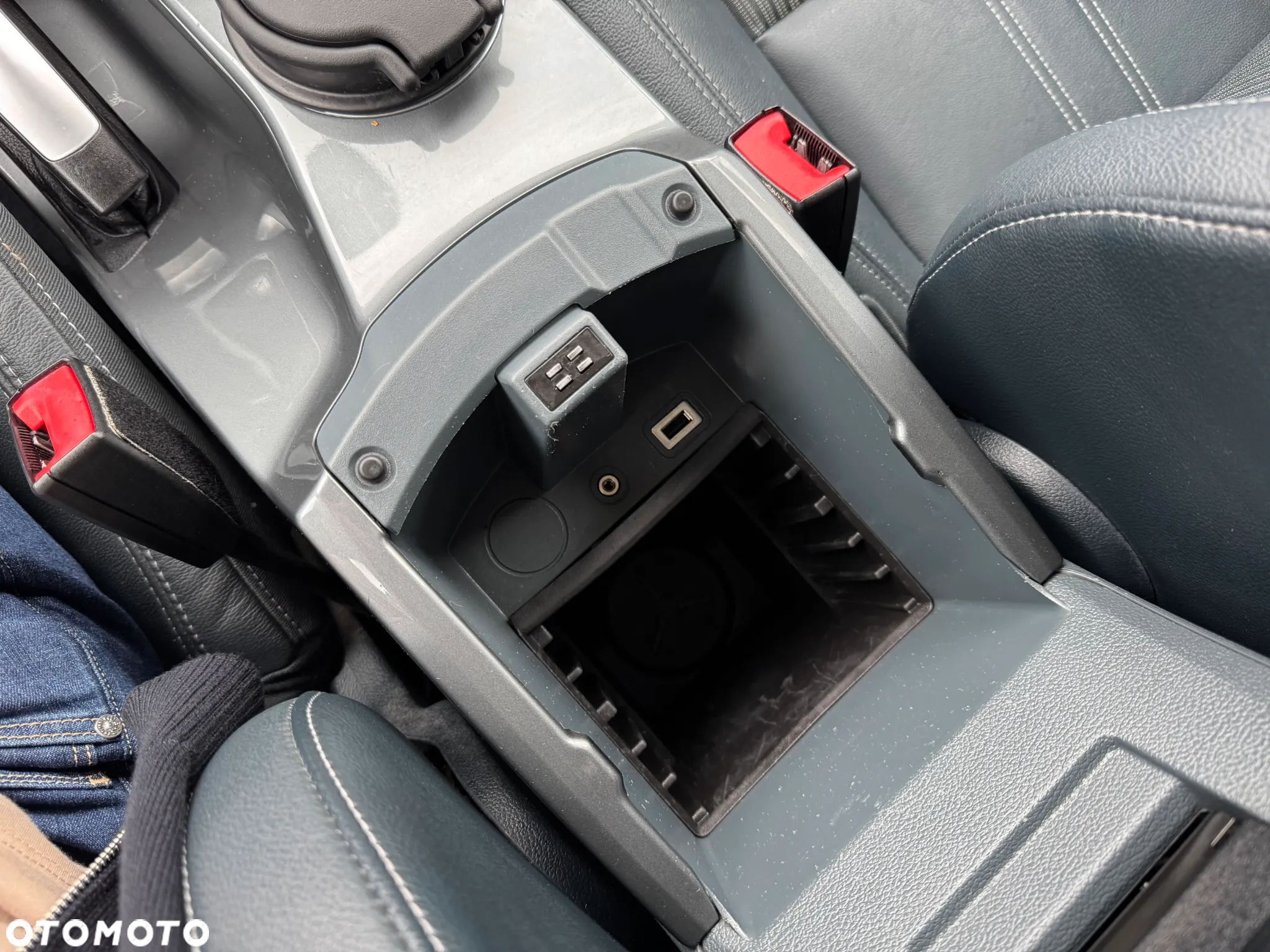Ford C-MAX 1.0 EcoBoost Start-Stopp-System Business Edition - 24