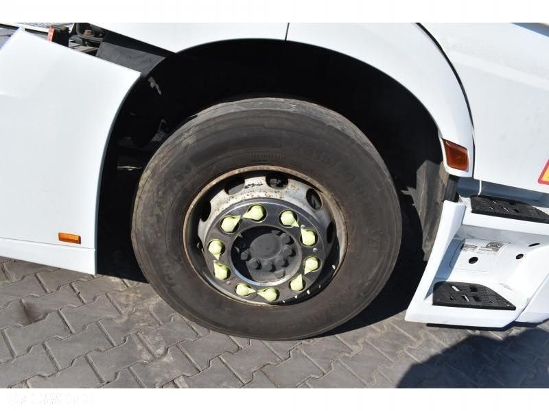 Mercedes-Benz Actros - 37