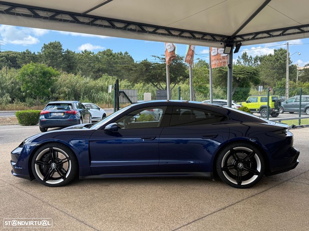 Porsche Taycan - 6