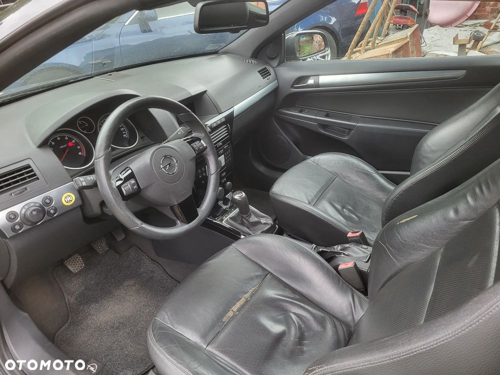 Opel Astra 1.6 T Enjoy - 17