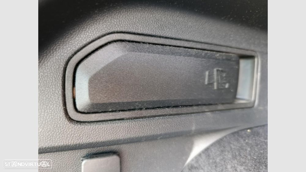 Ford Kuga 2.5 PHEV ST-Line X - 18