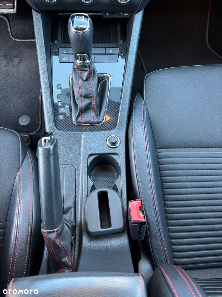 Skoda Octavia 2.0 TDI DSG RS - 30