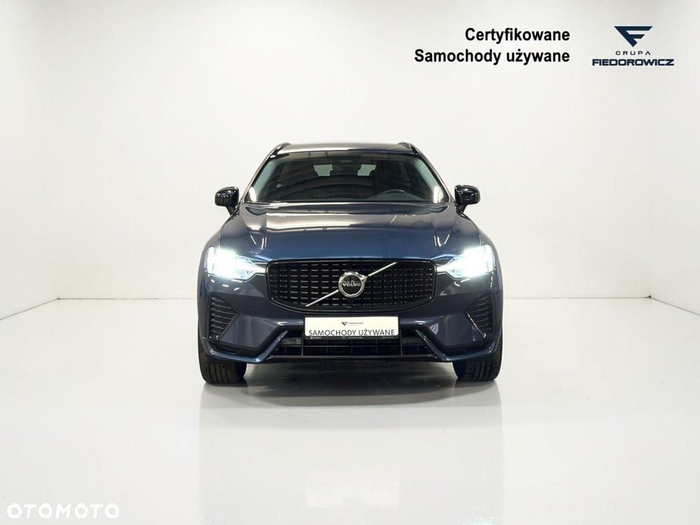 Volvo XC 60 B4 B Plus Dark - 16