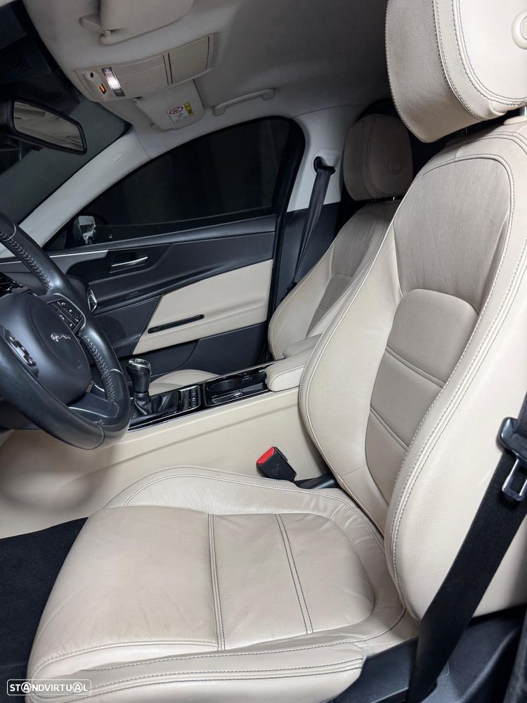 Jaguar XE 2.0 D Pure - 8