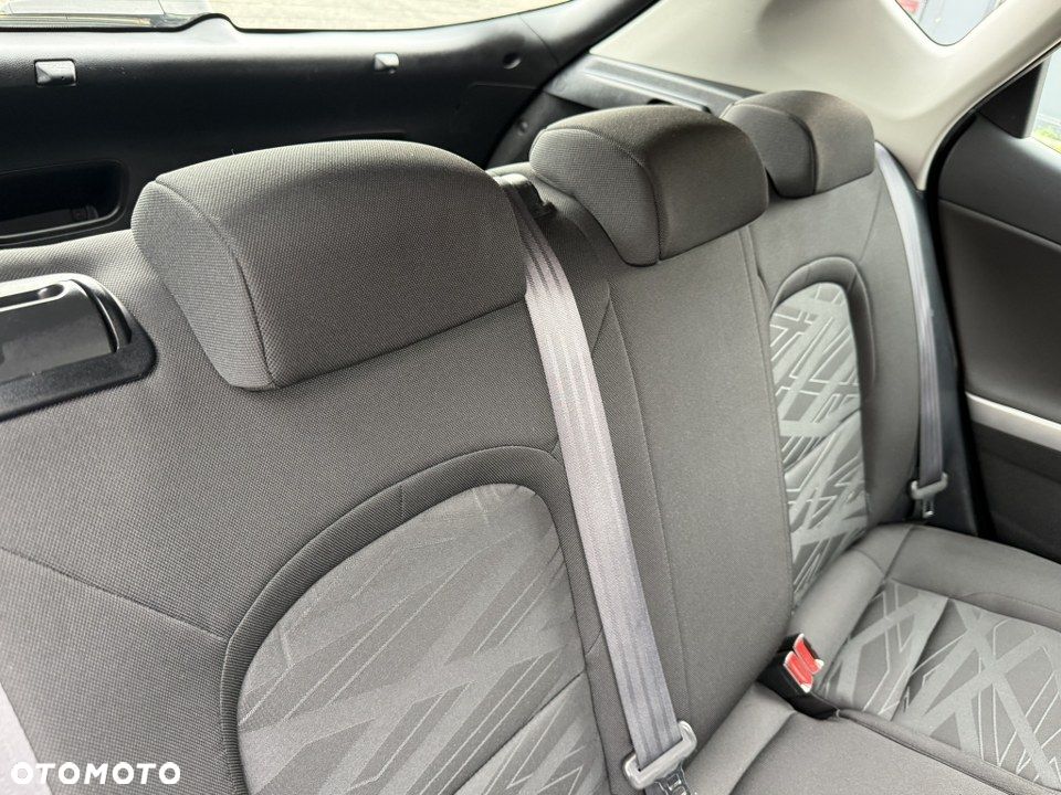 Kia Ceed 1.6 GDI Dream-Team Edition - 33