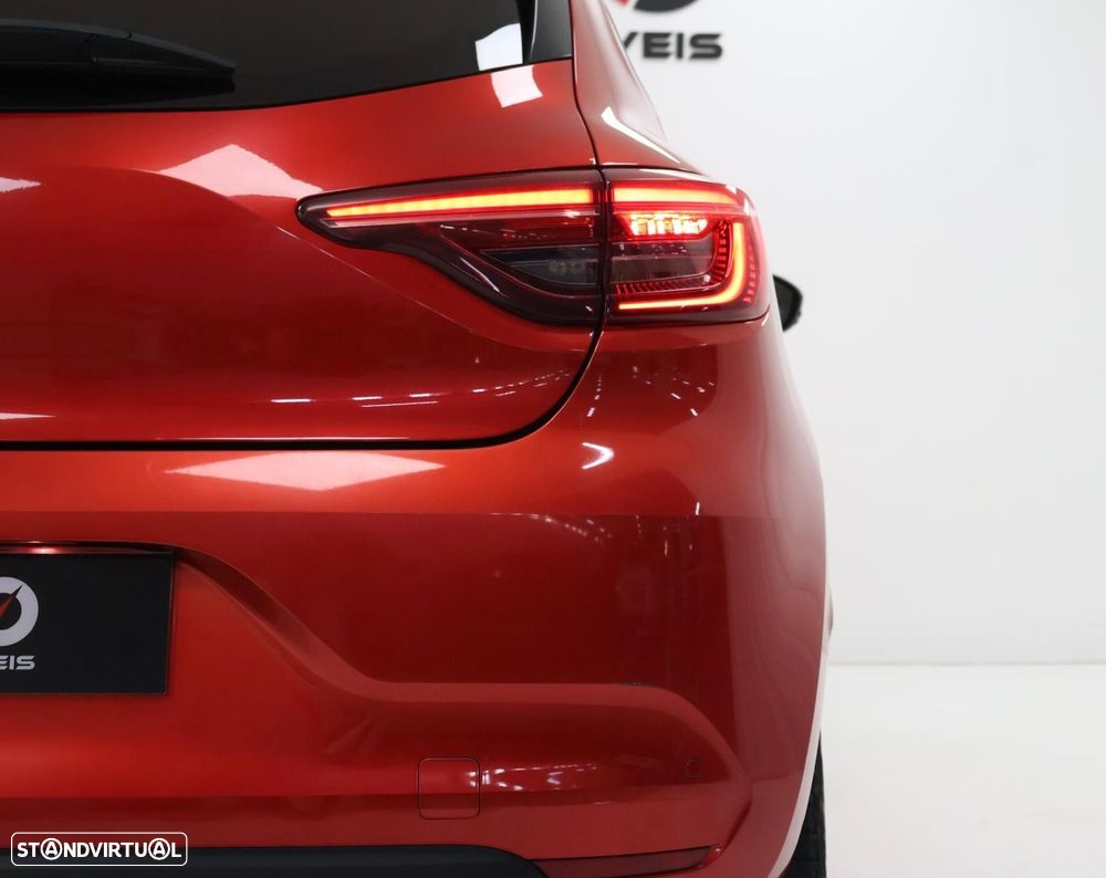 Renault Clio 1.0 TCe Limited CVT - 27