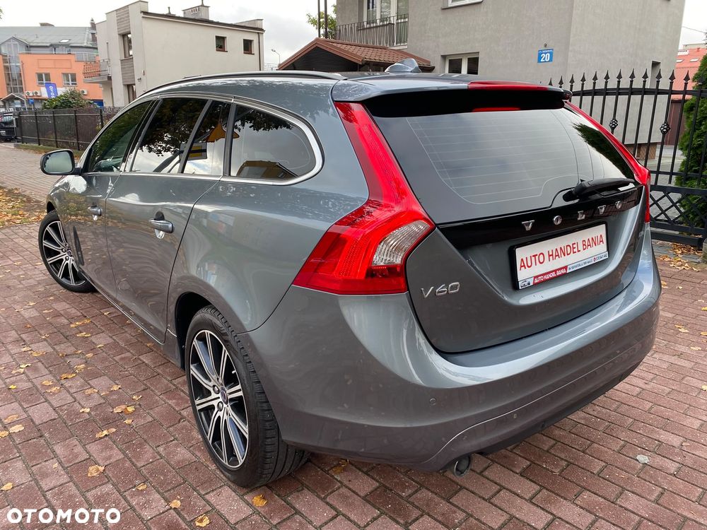 Volvo V60 D3 Kinetic - 16