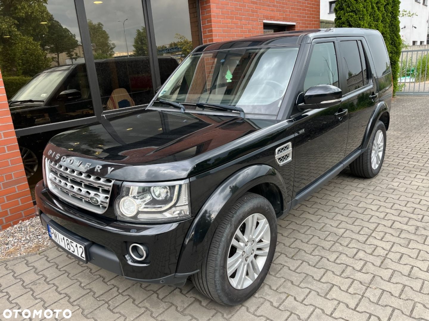 Land Rover Discovery - 1