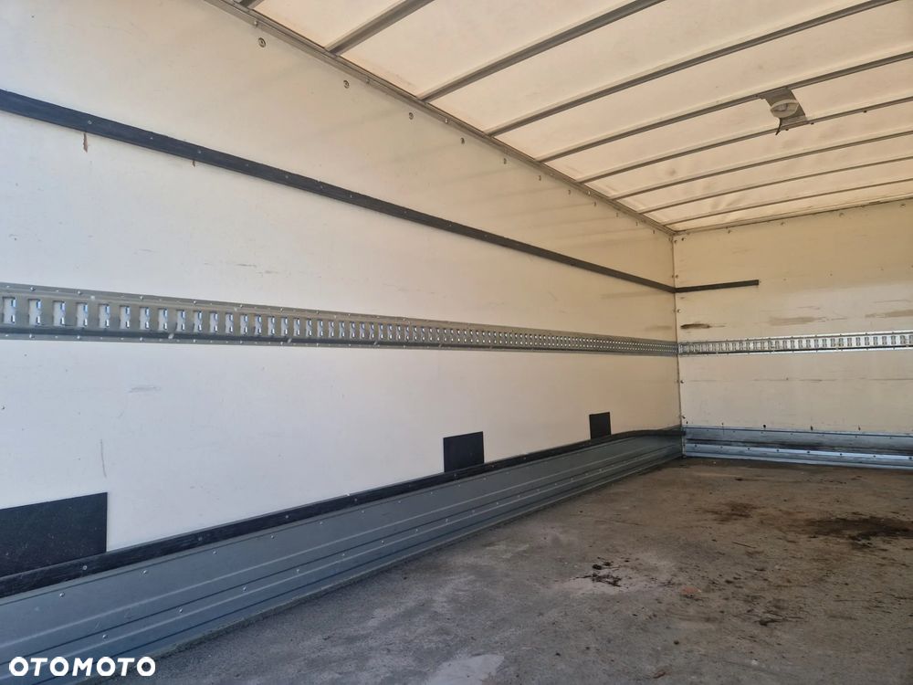 Kontener 10 palet winda 1000kg Atleon Iveco Atego - 9