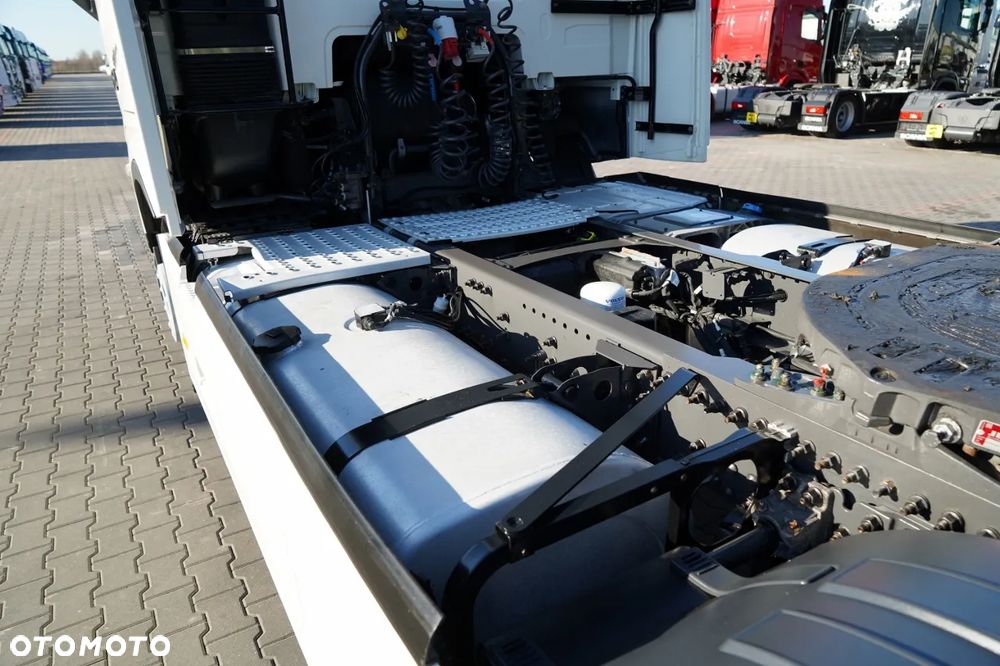 Volvo FH 500 / KLIMATYZACJA POSTOJOWA / I-SHIFT / ALUFELGI / EURO 6 - 14