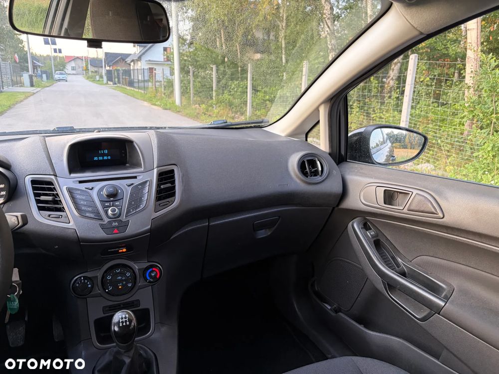Ford Fiesta 1.25 Ambiente EU5 - 18
