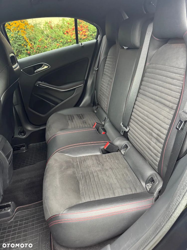 Mercedes-Benz Klasa A 180 (BlueEFFICIENCY) AMG Sport - 16