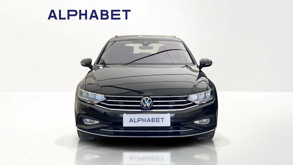 Volkswagen Passat - 8