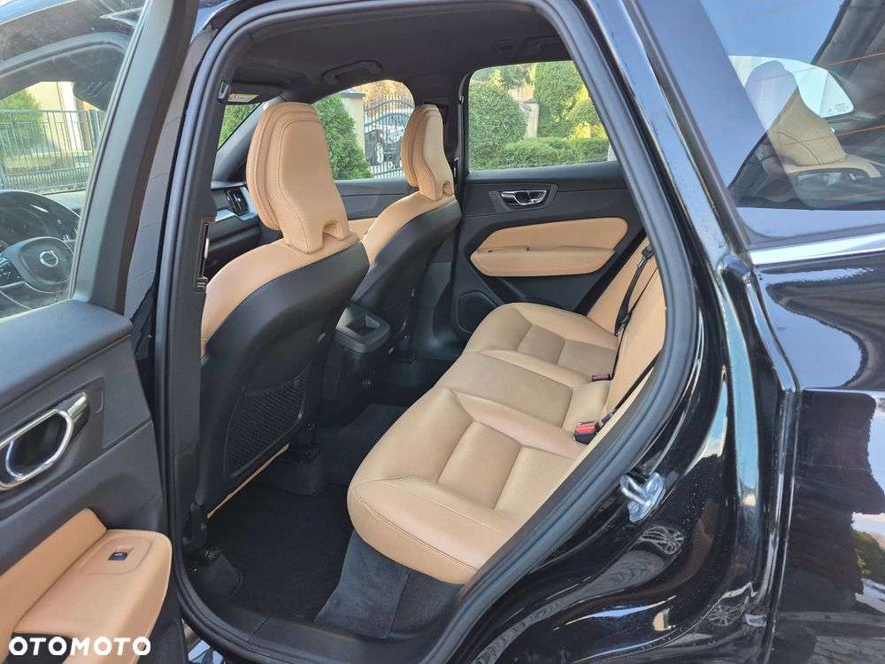 Volvo XC 60 D4 Momentum - 10