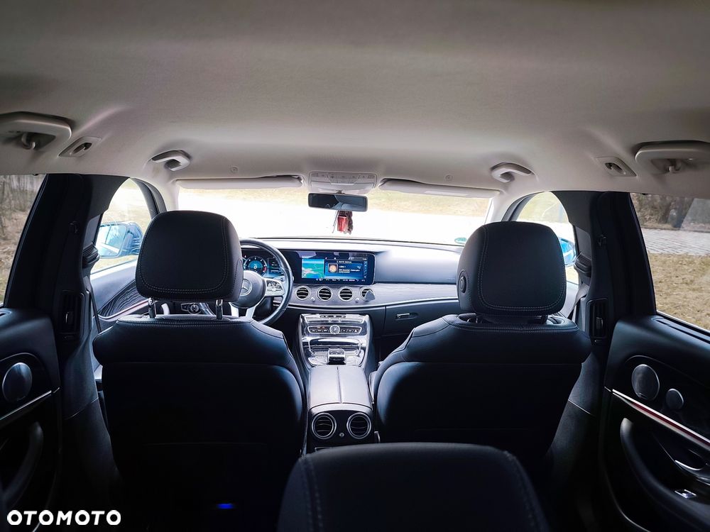 Mercedes-Benz Klasa E 220 d 9G-TRONIC - 9