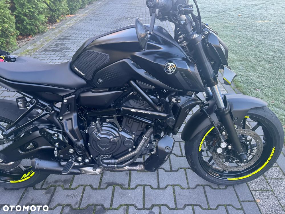 Yamaha MT - 15