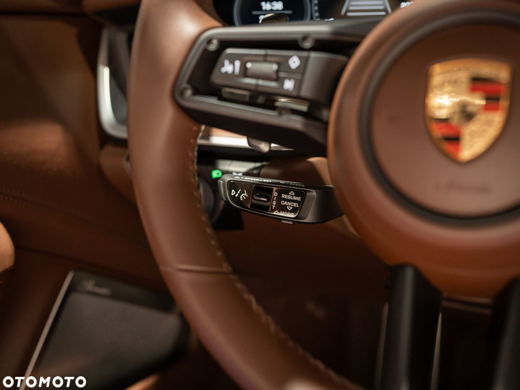 Porsche 911 Targa 4 GTS - 32