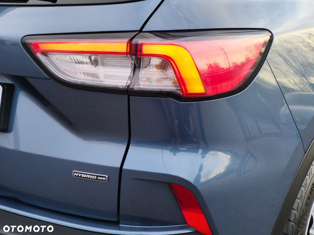 Ford Kuga 2.5 FHEV AWD Titanium X - 32