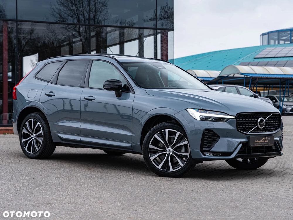 Volvo XC 60 B4 D Plus Dark - 8