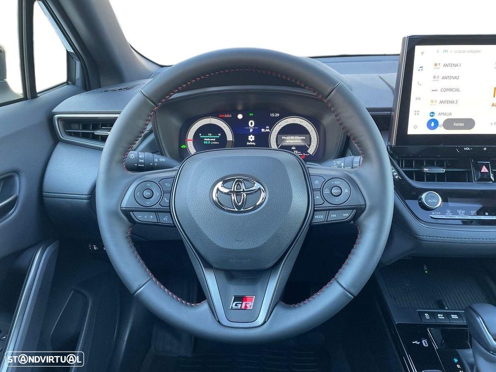 Toyota Corolla Cross - 16