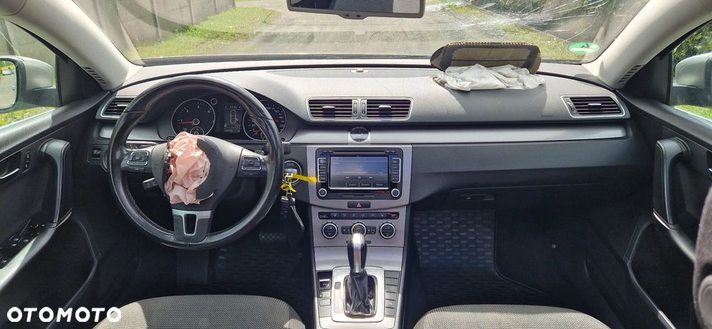 Volkswagen Passat 2.0 TDI Highline DSG - 9