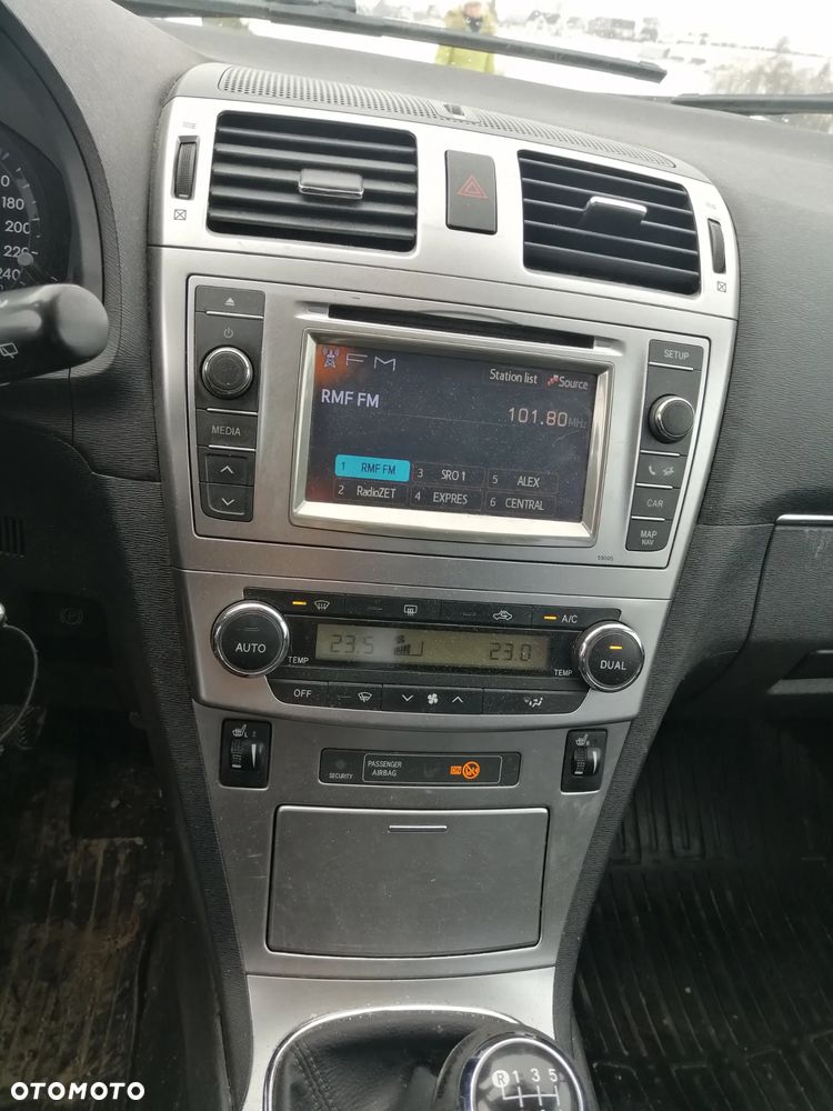 Toyota Avensis 2.0 D-4D Active - 17