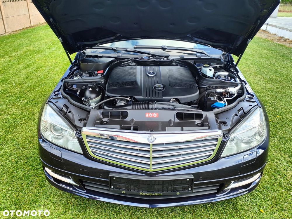Mercedes-Benz Klasa C 200 CDI DPF (BlueEFFICIENCY) Avantgarde - 39