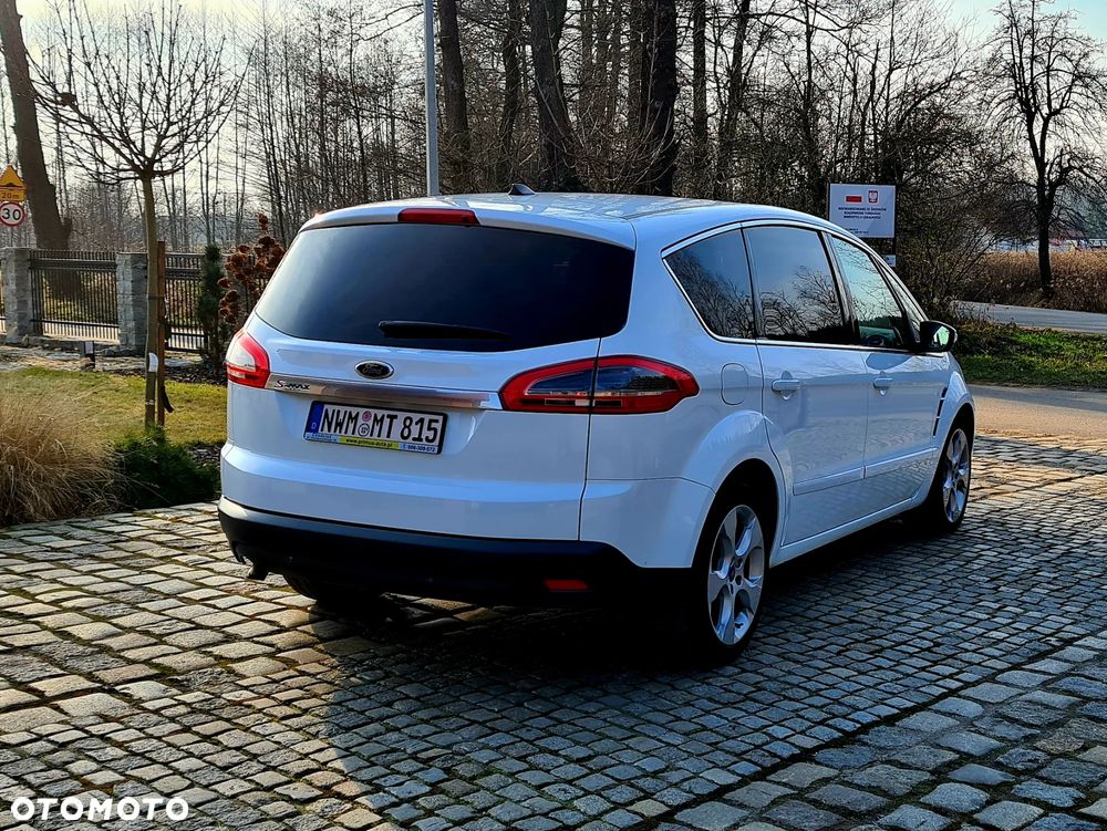 Ford S-Max - 8
