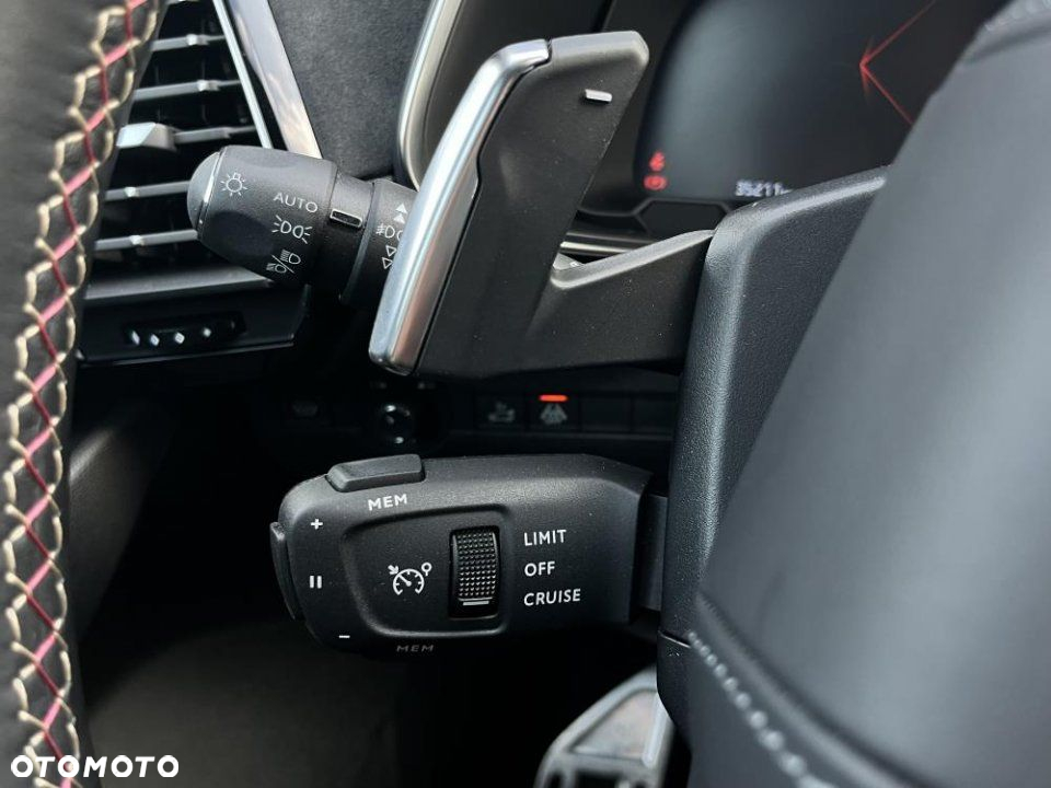 DS Automobiles DS 7 Crossback - 26