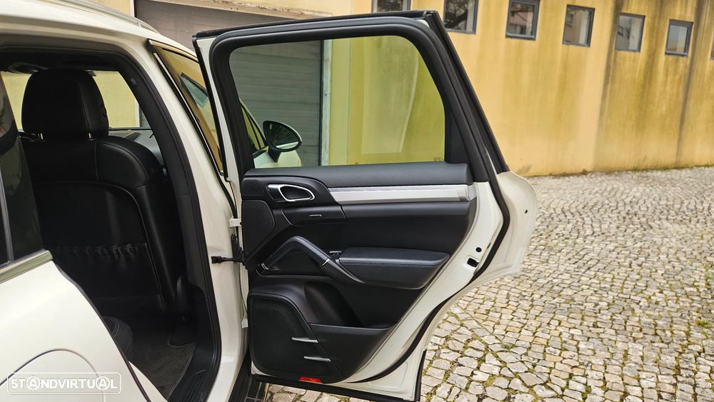 Porsche Cayenne ver-standard - 33