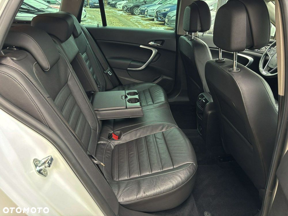 Opel Insignia CT 2.0 CDTI 4x4 S&S - 25