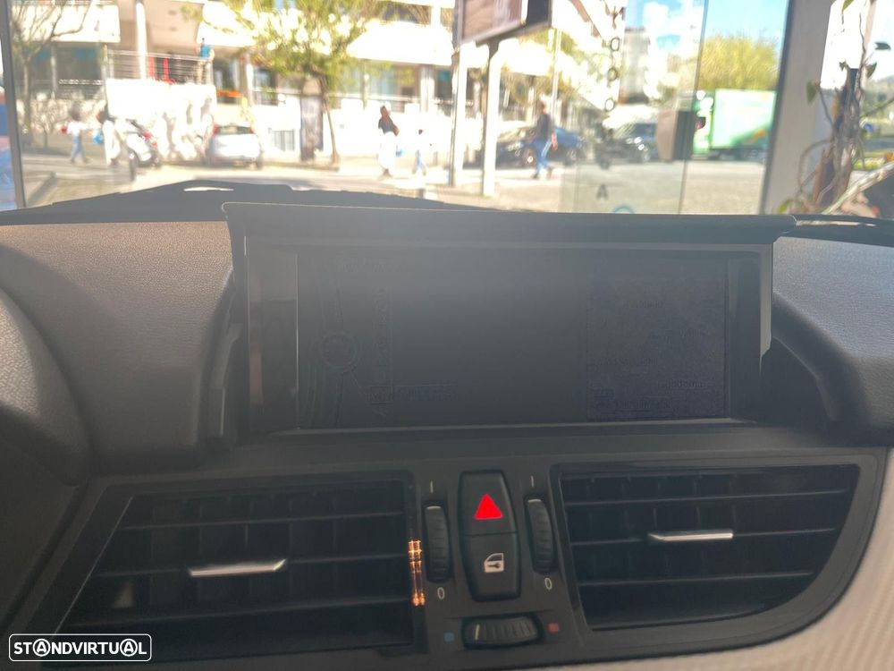 BMW Z4 35 is Auto - 27