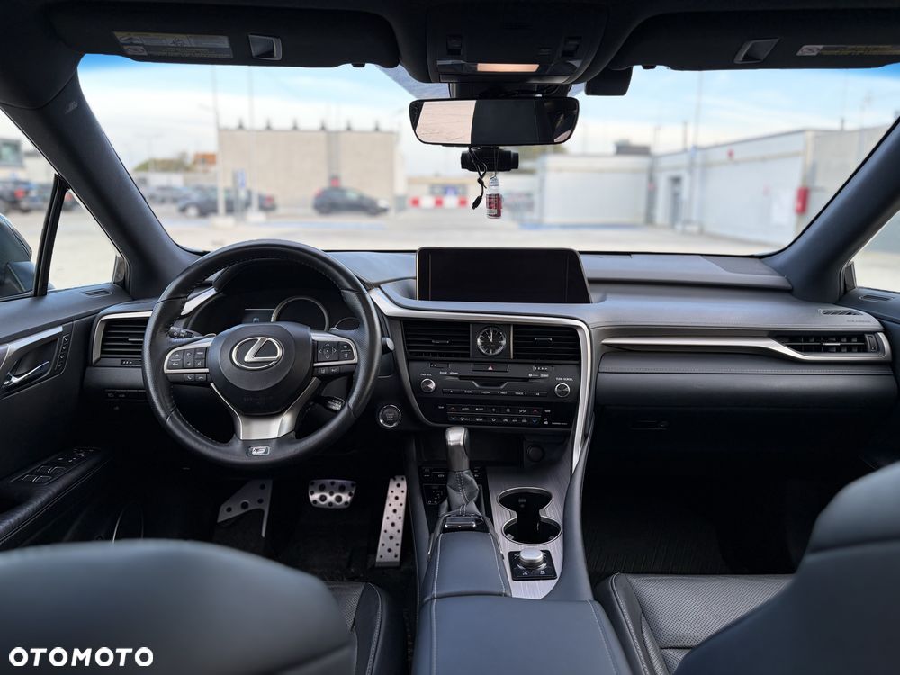 Lexus RX - 21