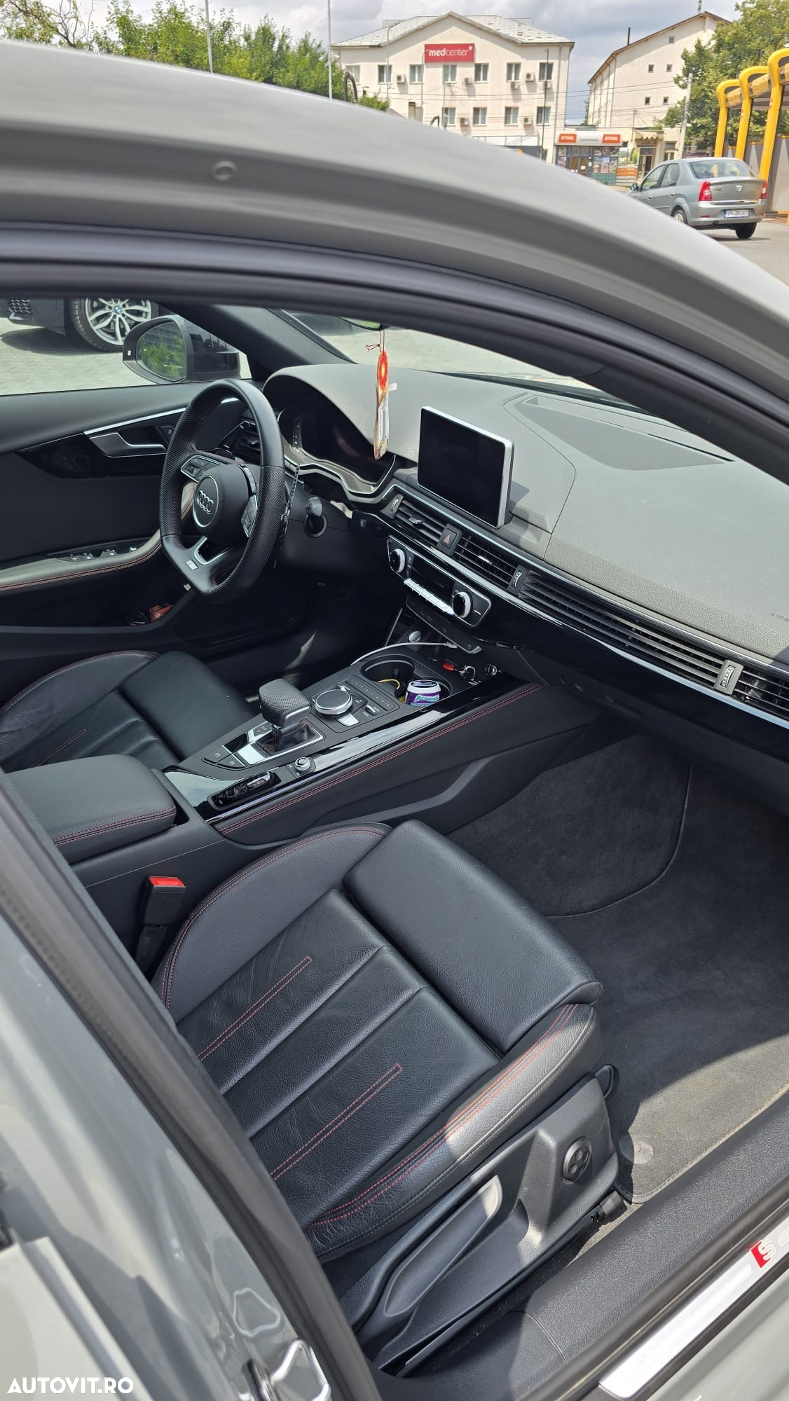 Audi A4 Avant 2.0 TFSI ultra S tronic - 20