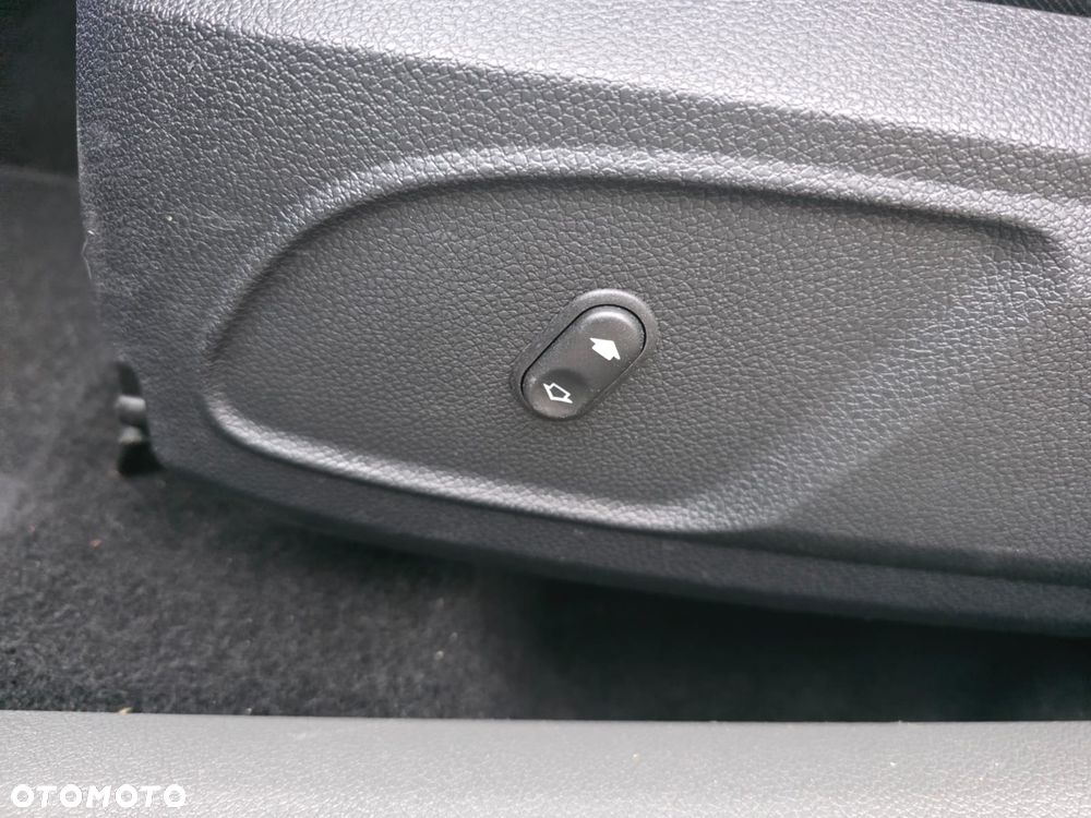 Ford Focus 1.8 Black Magic - 17