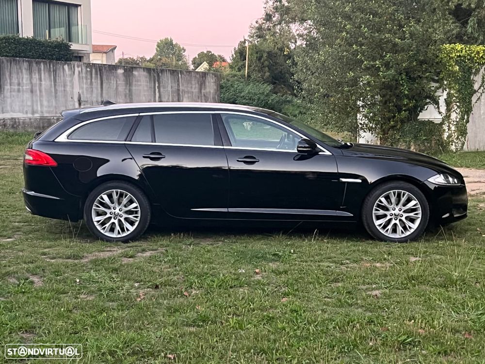Jaguar XF Sportbrake 2.2 D Premium Luxury - 33