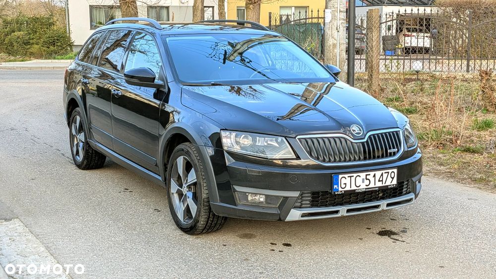 Skoda Octavia Scout 2.0 TDI 4x4 DSG - 3
