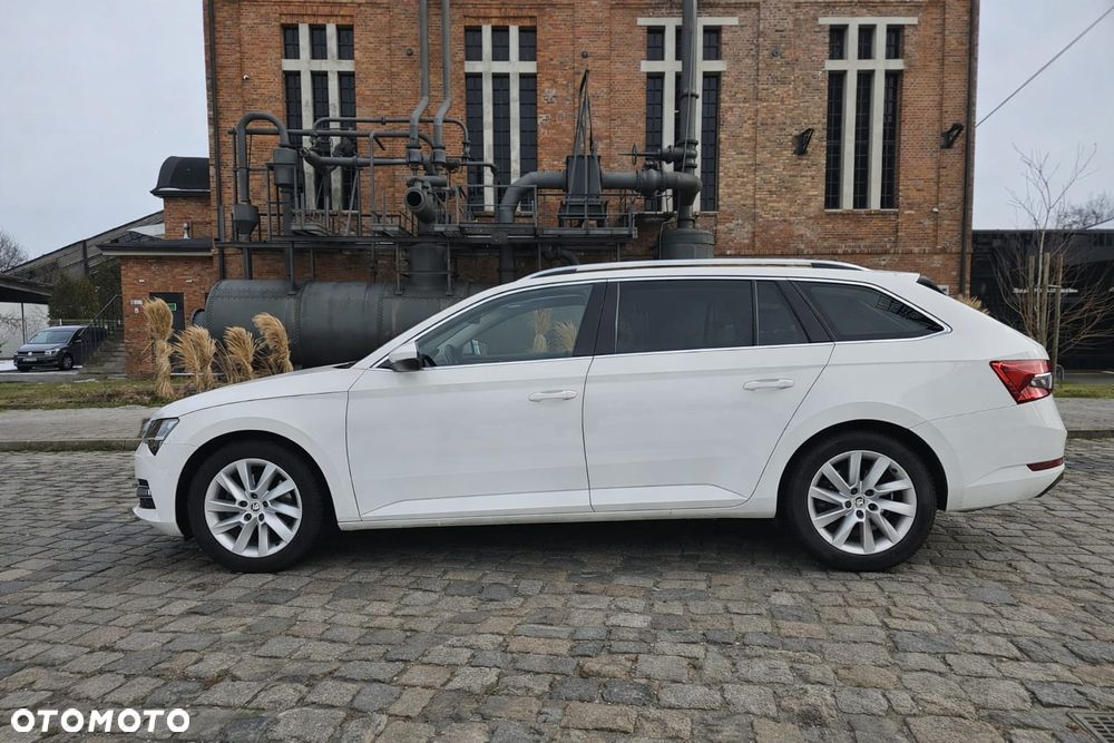 Skoda Superb 2.0 TDI SCR 4x4 Style DSG - 5