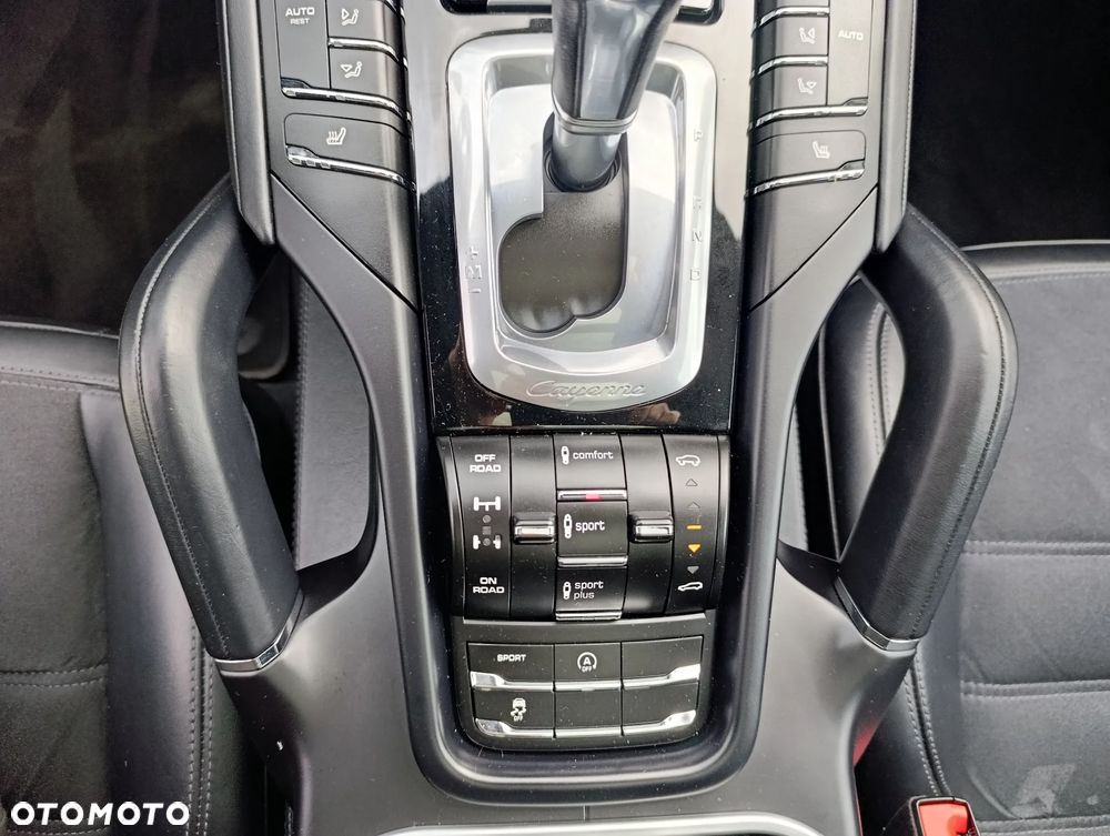 Porsche Cayenne S Platinum Edition - 24
