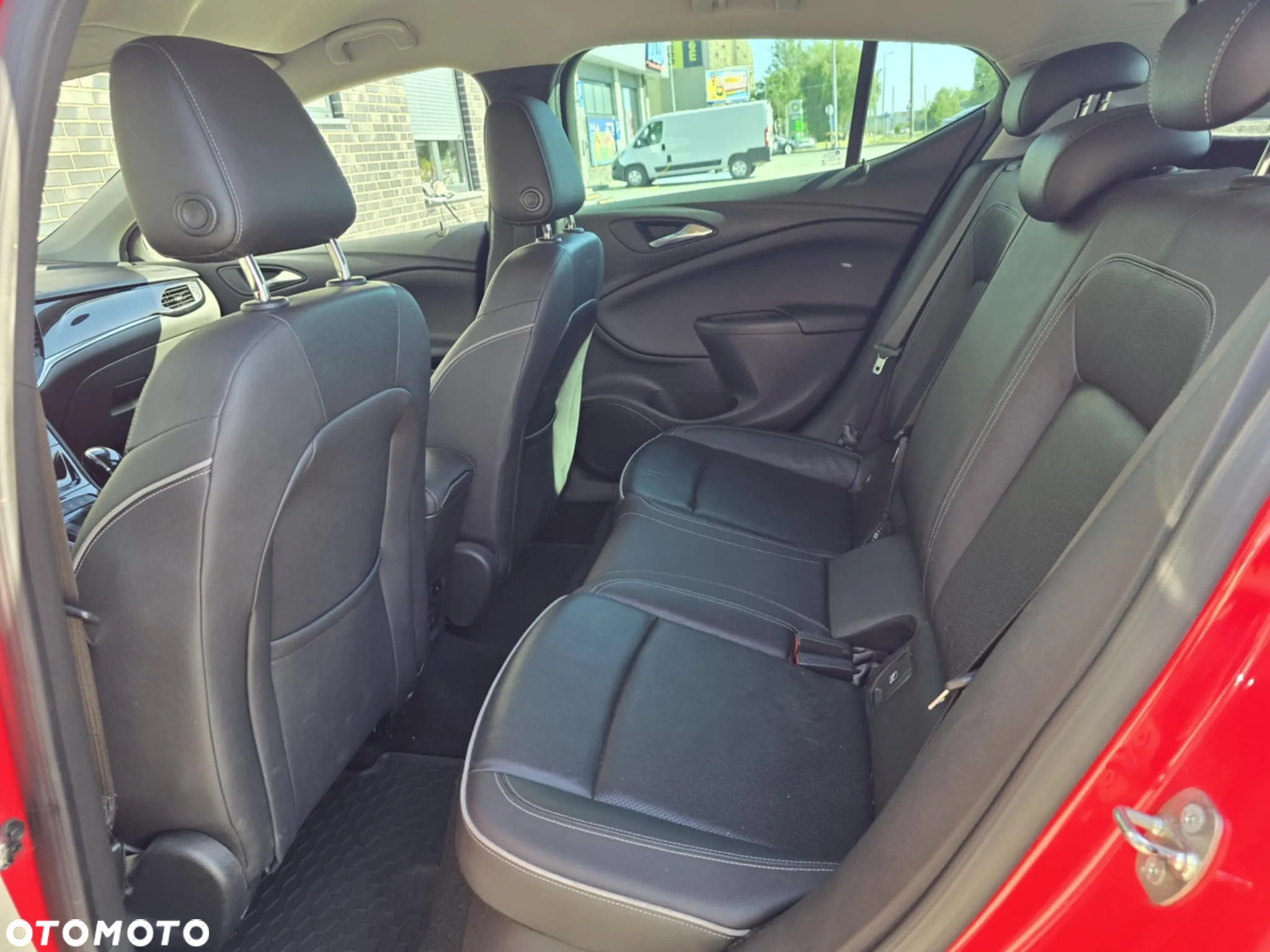 Opel Astra 1.4 Turbo Innovation - 28