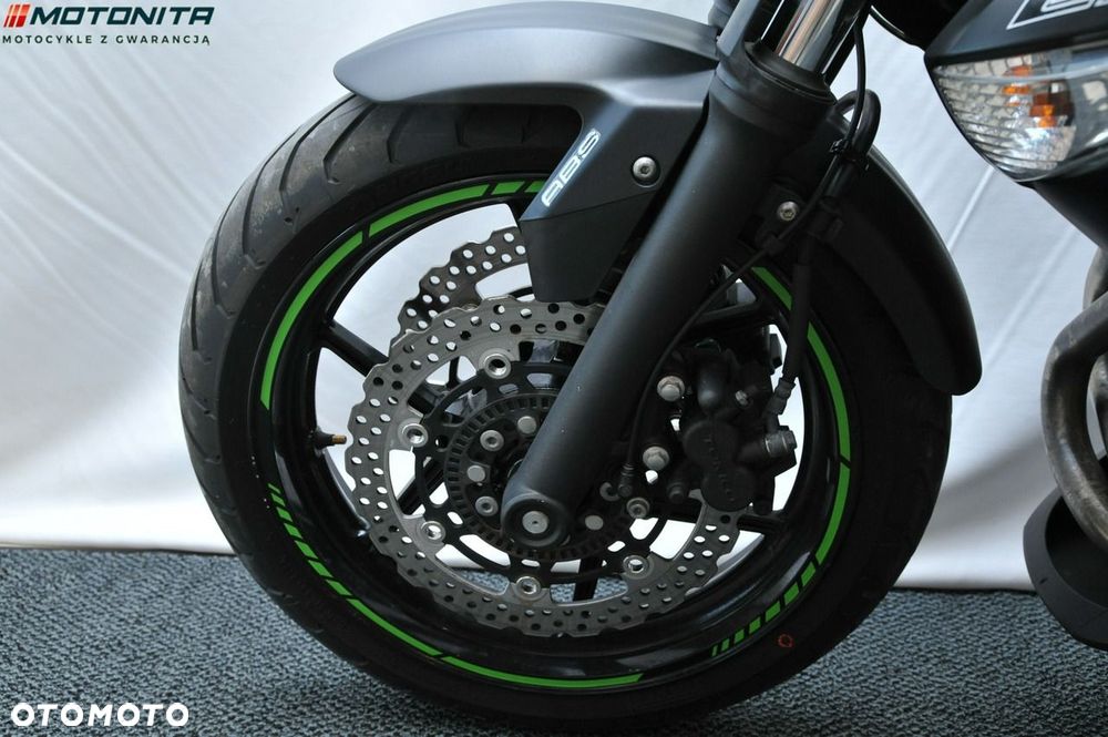 Kawasaki ER - 15